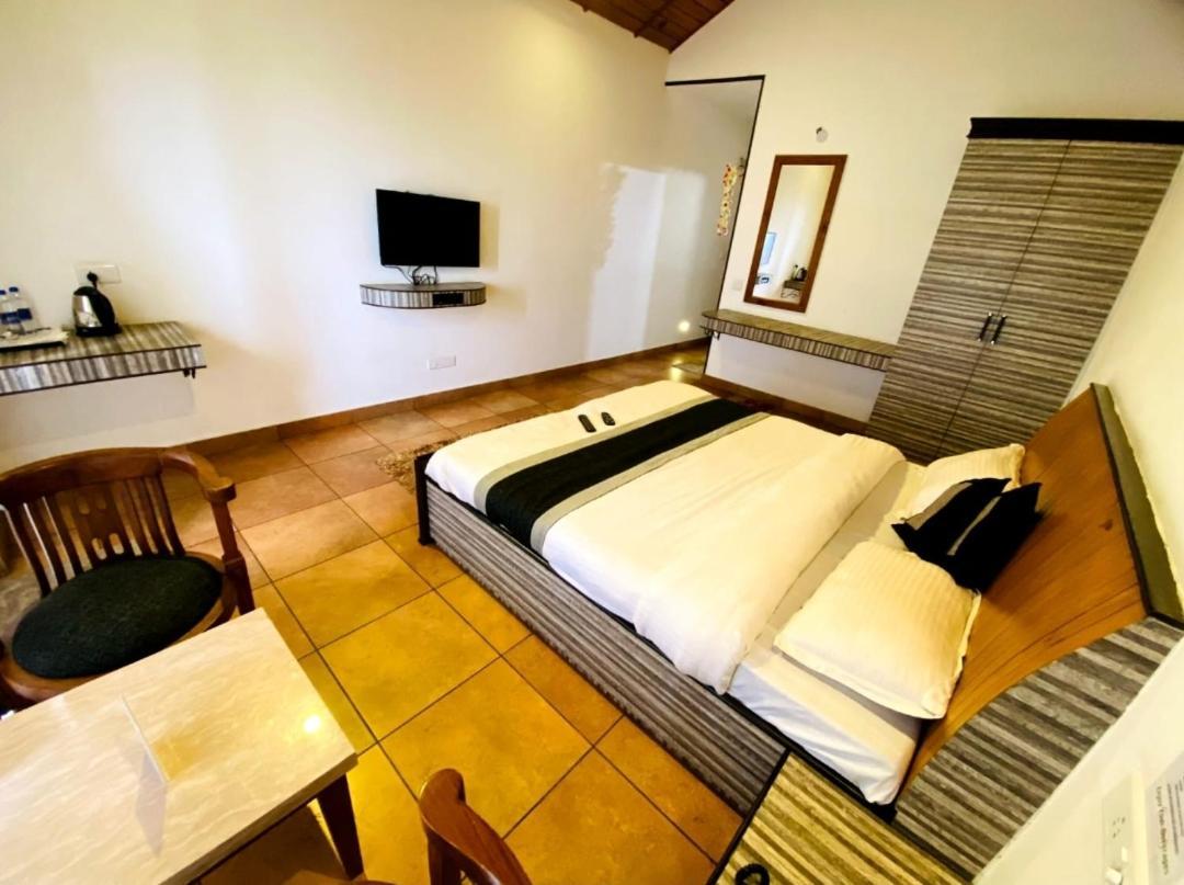 Mist N Meadows Resort Rājgarh Exterior foto